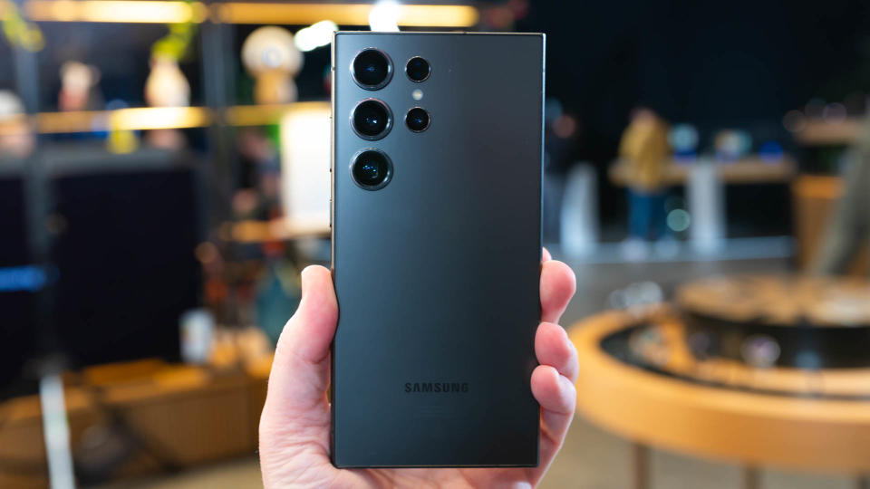 گلکسی S25 اولترا سامسونگ رم 12گیگ رام و حافظه داخلی 512  گیگ 5G